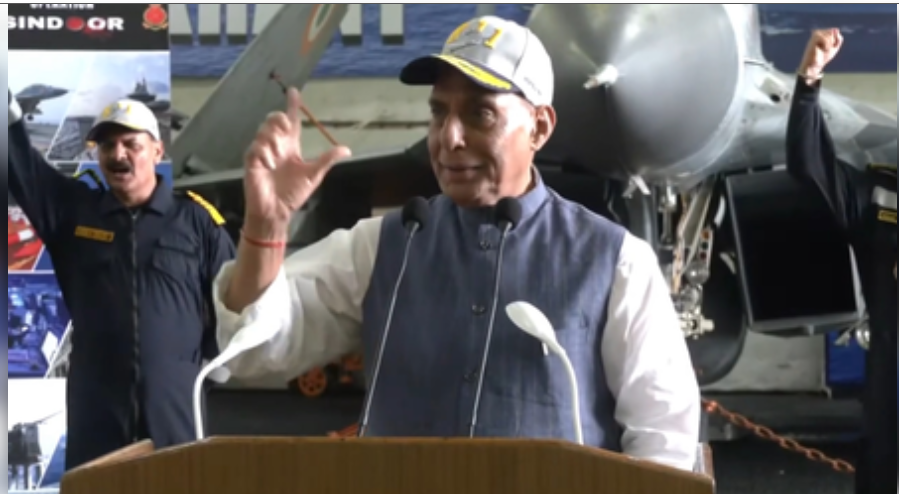 भारतीय नौसेना फॉर्म में आती, तो पाकिस्तान के चार टुकड़े हो जाते : राजनाथ सिंह