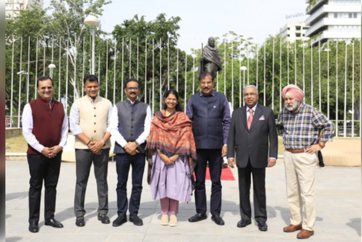 कनिमोझी के नेतृत्व में स्पेन पहुंचा भारतीय प्रतिनिधिमंडल, महात्मा गांधी की प्रतिमा पर अर्पित की श्रद्धांजलि 