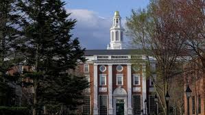 ट्रंप ने हार्वर्ड में पढ़ने के इच्छुक विदेशी छात्रों का अमेरिका में प्रवेश रोकने के लिए उठाया कदम