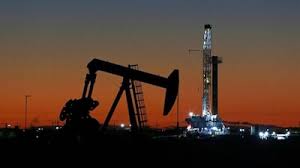 इसराइल के ईरान पर हमले के बाद कच्चे तेल की कीमतों में उछाल