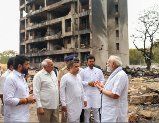 अहमदाबाद विमान हादसा: पीएम मोदी ने कहा, 'इसे शब्दों में बयां नहीं किया जा सकता' 