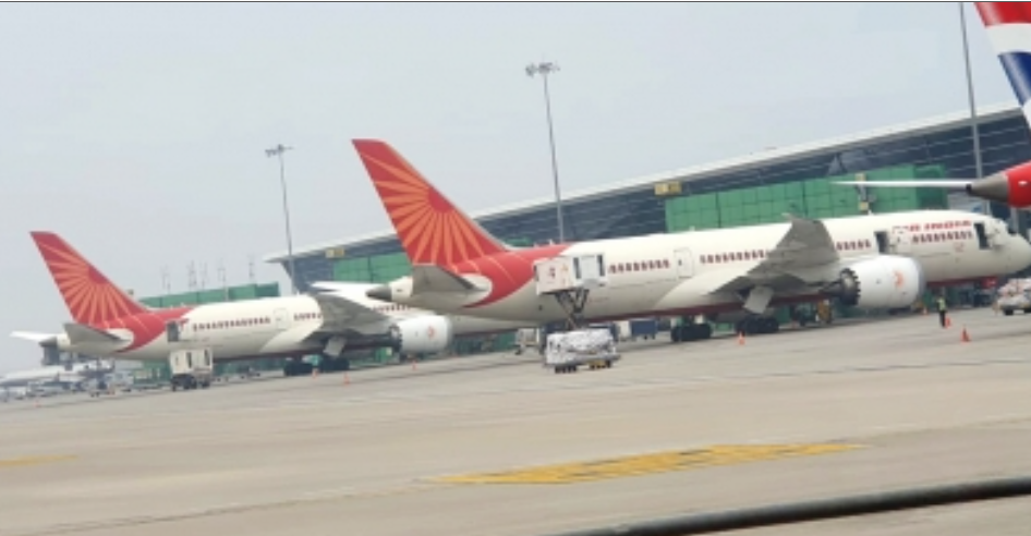 इजरायल- ईरान तनाव के बीच एयर इंडिया ने कई उड़ानों के रूट किए डायवर्ट