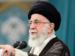 ट्रंप के 'बिना शर्त सरेंडर' वाले संदेश के बाद आया ख़ामेनेई का बयान, क्या कहा?