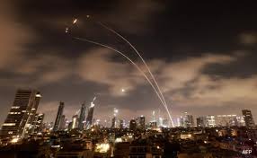 ईरानी मिसाइल ने दक्षिणी इजराइल के मुख्य अस्पताल को निशाना बनाया, ताजा हमलों में दर्जनों लोग घायल