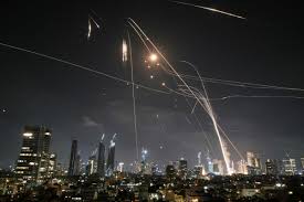 इसराइली अधिकारियों का दावा- ईरानी परमाणु ठिकानों पर अमेरिकी हमलों में उसका पूरा सहयोग