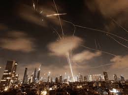 इजराइल ने ईरान के परमाणु ठिकानों पर अमेरिकी हमले के बाद अपना हवाई क्षेत्र बंद करने की घोषणा की