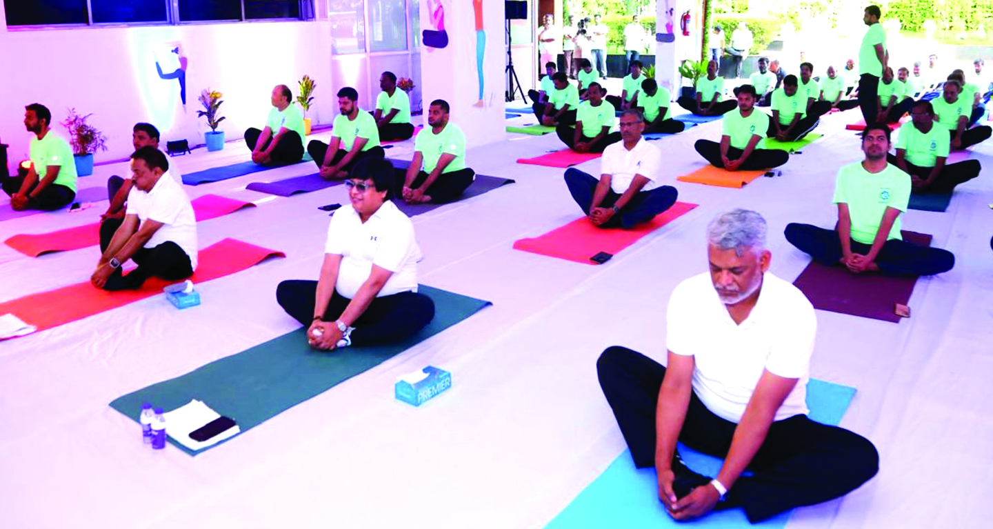 एनएमडीसी ने सभी परियोजनाओं और कार्यालयों में 11वां अंतरराष्ट्रीय योग दिवस बड़े उत्साह संग मनाया