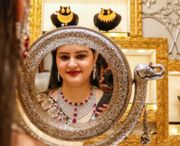 सोने की कीमत में उछाल, चांदी के दाम भी 1200 रुपए से ज्यादा बढ़े 