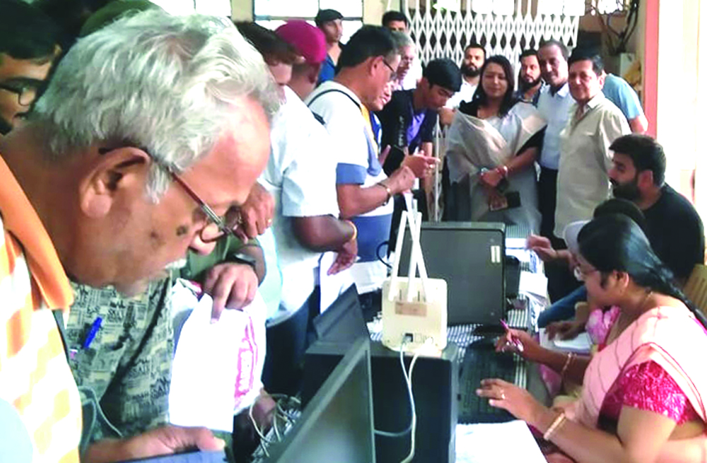 परिवहन विभाग-चेम्बर का सफल एचएसआरपी शिविर