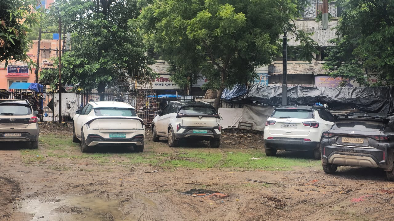 ड्रंक एंड ड्राइव- बिलासपुर, खैरागढ़, बेमेतरा के 10 नशेड़ी ड्राइवरों पर कार्रवाई, गाड़ियां जब्त ड्रंक एंड ड्राइव- बिलासपुर, खैरागढ़, बेमेतरा के 10 नशेड़ी ड्राइवरों पर कार्रवाई, गाड़ियां जब्त