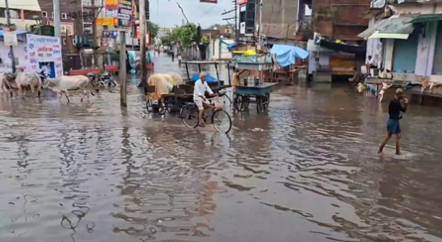 राजस्थान में मूसलाधार बारिश से कई जिले जलमग्न, जनजीवन अस्त-व्यस्त 