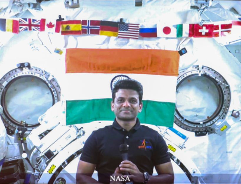 ग्रुप कैप्टन शुभांशु शुक्ला की अंतरिक्ष यात्रा से उत्साहित परिवार, सुरक्षित वापसी का माता-पिता कर रहे इंतजार