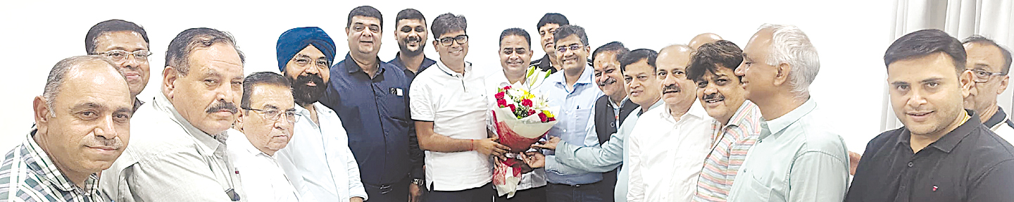 व्यापार और व्यापारियों की समस्याएं सुलझाने के लिए वित्तमंत्री ने दिया आश्वासन-थौरानी व्यापार और व्यापारियों की समस्याएं सुलझाने के लिए वित्तमंत्री ने दिया आश्वासन-थौरानी