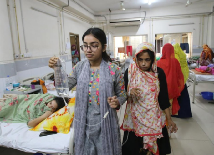 विशेषज्ञों की चेतावनी: बांग्लादेश में डेंगू संकट गहराया, खतरे में सभी 64 जिले विशेषज्ञों की चेतावनी: बांग्लादेश में डेंगू संकट गहराया, खतरे में सभी 64 जिले