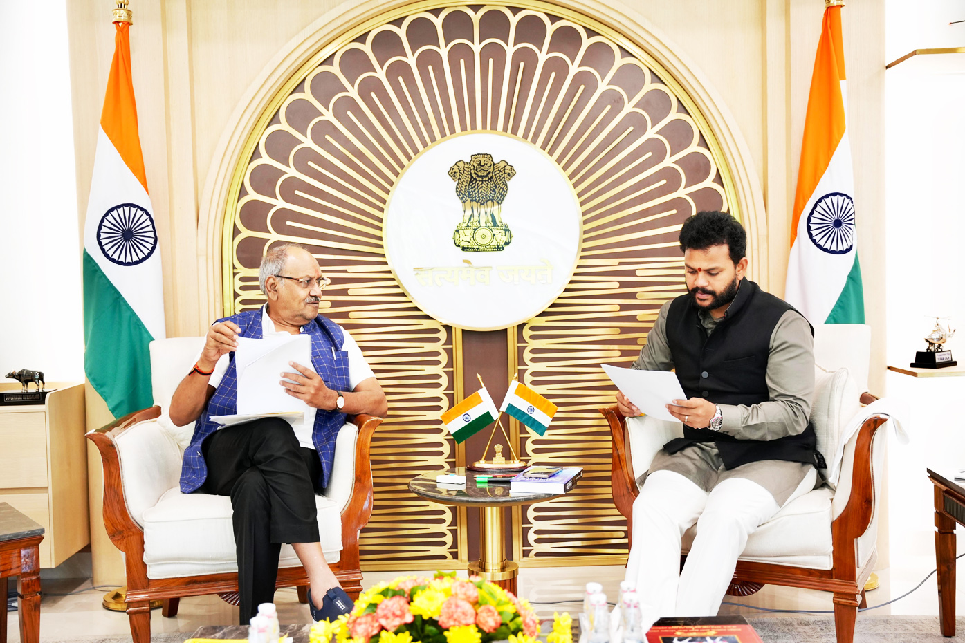 रायपुर को अंतरराष्ट्रीय एयरपोर्ट का मिले दर्जा रायपुर को अंतरराष्ट्रीय एयरपोर्ट का मिले दर्जा