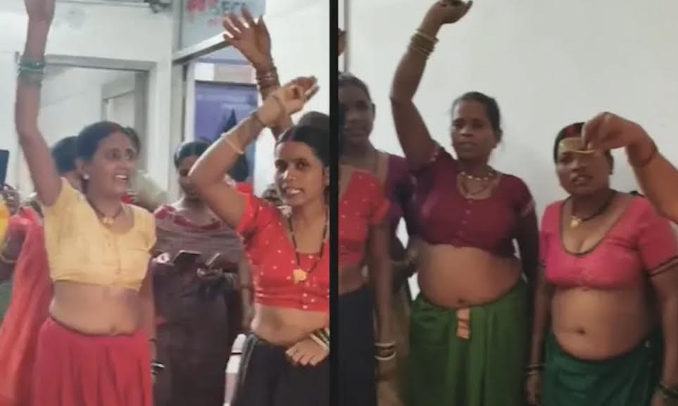 कोरबा में भू-विस्थापित महिलाओं का अनोखा प्रदर्शन, नौकरी की मांग को लेकर किया दफ्तर घेराव कुसमुंडा एसईसीएल कार्यालय में महिलाओं ने उतारी साड़ी, कहा- नौकरी दो वरना नहीं हटेंगे
