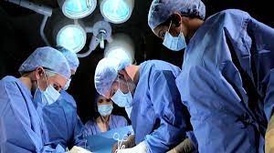 इंदौर में निःसंतान महिला की बच्चेदानी से निकाली गईं 30 गांठें इंदौर में निःसंतान महिला की बच्चेदानी से निकाली गईं 30 गांठें
