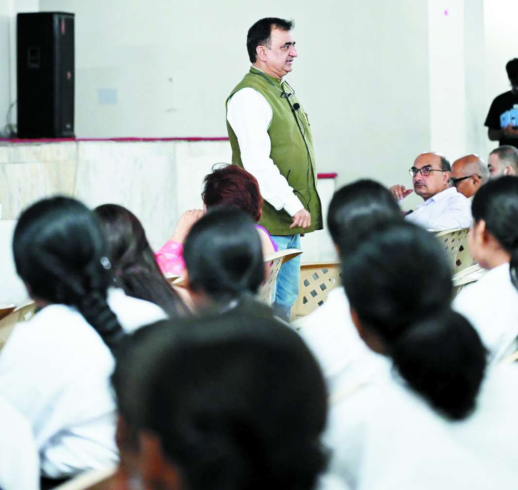 विद्यार्थियों के लिए राजकुमार कॉलेज में सूचनाप्रद और प्रभावशाली साइबर सुरक्षा कार्यशाला आयोजित विद्यार्थियों के लिए राजकुमार कॉलेज में सूचनाप्रद और प्रभावशाली साइबर सुरक्षा कार्यशाला आयोजित