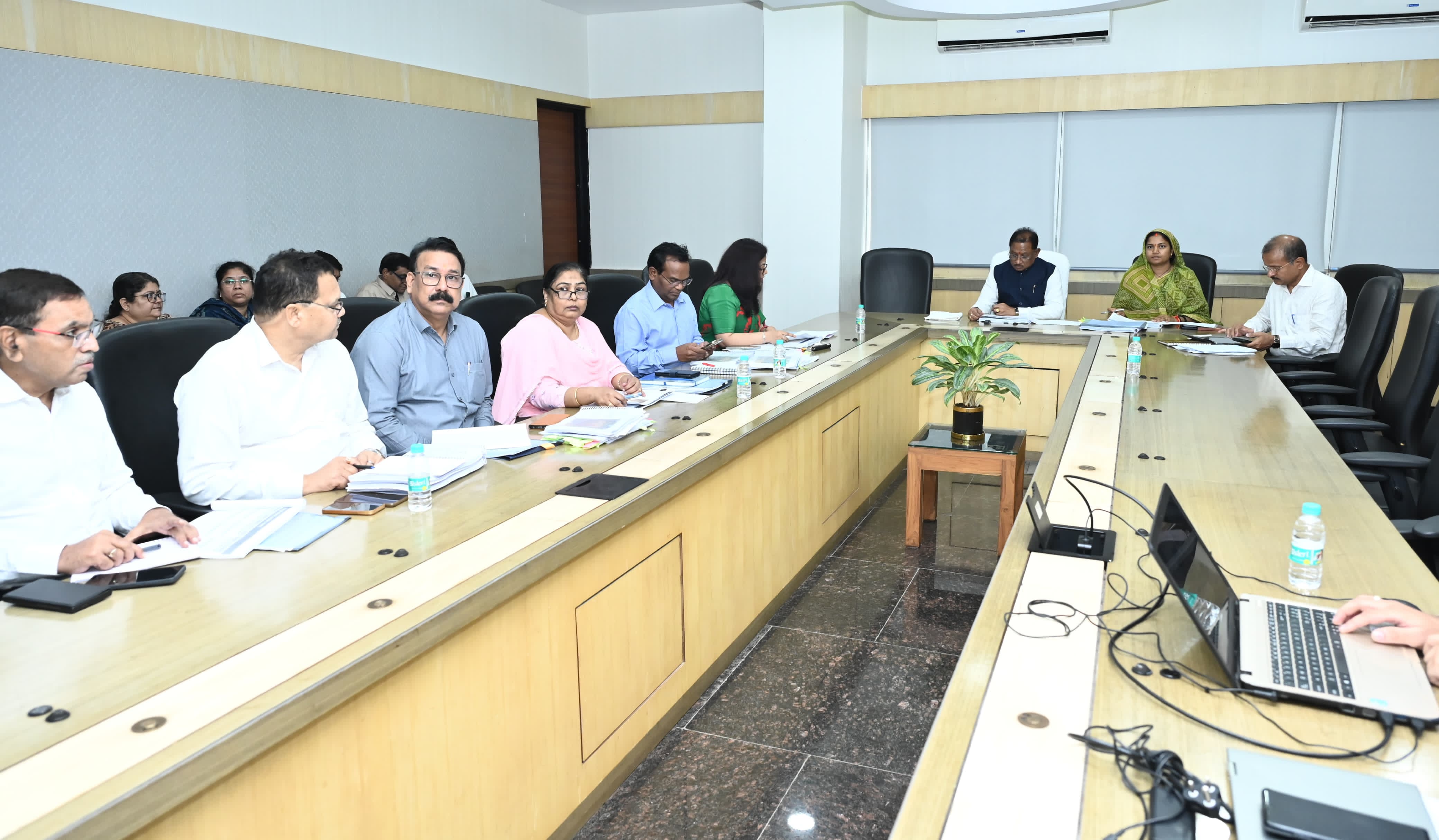 नौनिहालों के पोषण के सुरक्षित भविष्य देने सरकार प्रतिबद्ध : साय नौनिहालों के पोषण के सुरक्षित भविष्य देने सरकार प्रतिबद्ध : साय