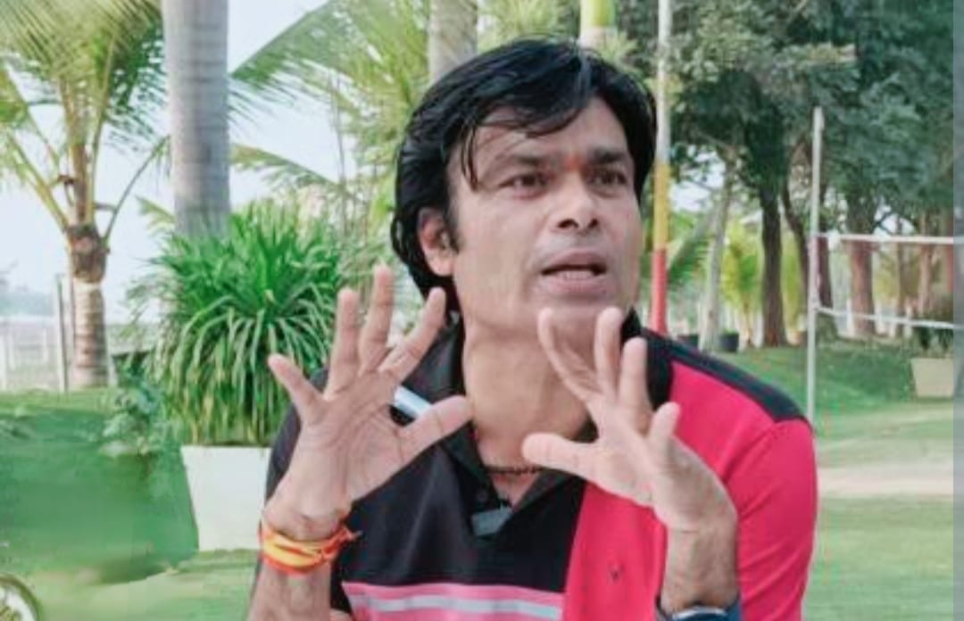 दर्जन भर गंभीर अपराधिक मामले के बाद भिलाई के चर्चित फिल्म एक्टर और बिल्डर मनोज राजपूत का पासपोर्ट रद्द, एफआईआर