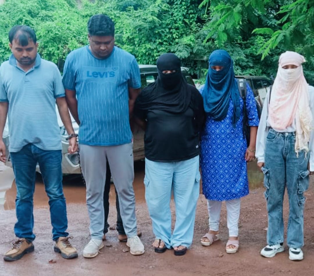 भिलाई - नेहरू नगर स्पॉ सेंटर की आड़ में देह व्यापार का खुलासा, मालिक फरार, संचालिका समेत 5 गिरफ्तार
