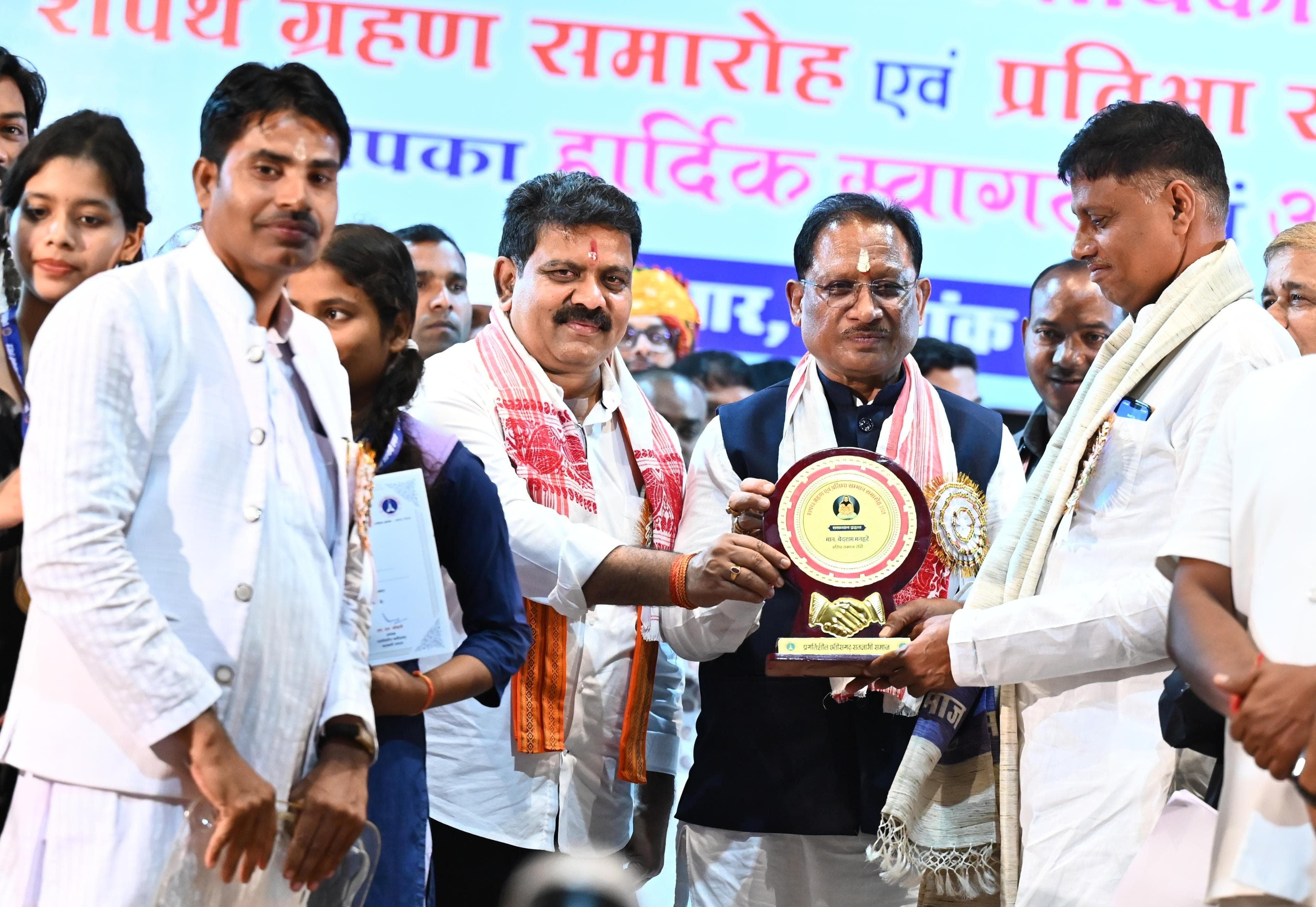 'कुतुब मीनार से ऊँचा जैतखाम सतनामी समाज का गौरव है'– साय 'कुतुब मीनार से ऊँचा जैतखाम सतनामी समाज का गौरव है'– साय