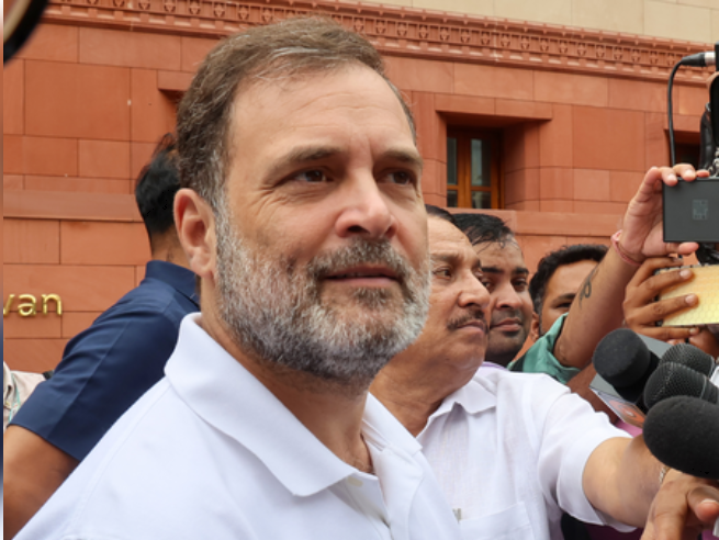 'सरकार ने देश की इकॉनमी को खत्म कर दिया', अमेरिकी टैरिफ को लेकर राहुल गांधी का निशाना