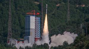 पाकिस्तान ने चीन की मदद से लॉन्च किया सैटेलाइट