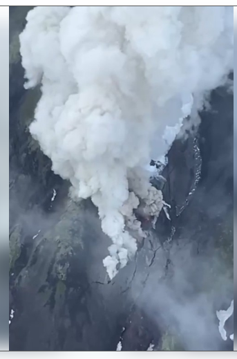 रूस का क्राशेनिनिकोव ज्वालामुखी 600 साल बाद फटा, 6 किमी ऊंचा राख का गुबार उठा 