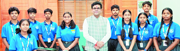 असली शक्ति पद में नहीं, बल्कि उस पद से की जाने वाली सेवा में-आईएफएस प्रभाकर