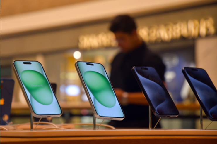 एप्पल ने अमेरिका में 100 अरब डॉलर के अतिरिक्त निवेश का किया ऐलान, मैन्युफैक्चरिंग पर होगा फोकस