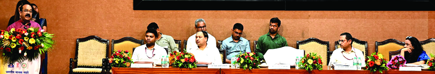 सार्वजनिक स्वास्थ्य और बुनियादी ढांचे में राष्ट्रीय मानकों का अनुपालन जरूरी-साव