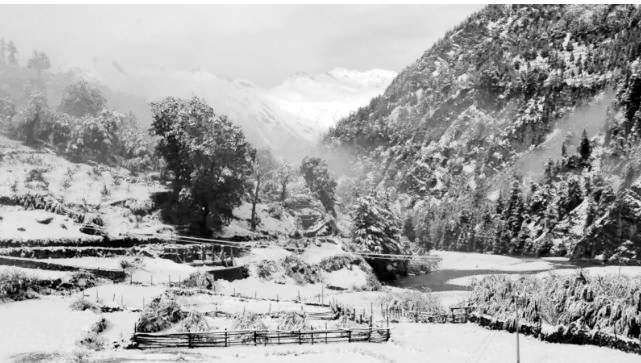 उत्तरकाशी : शांत रहने वाली खीर गंगा धराली  में रौद्र रूप में कैसे आई और मचाई तबाही