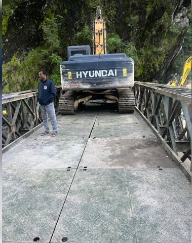 उत्तरकाशी आपदा : अंतिम चरण में लिमचीगाड पुल का निर्माण, कुछ ही घंटों में बहाल होगा आवागमन