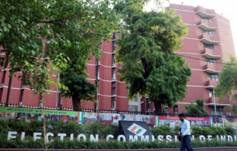 बिहार: चुनाव आयोग ने ड्राफ्ट वोटर लिस्ट से छूटे लोगों का विवरण राजनीतिक दलों से साझा किया