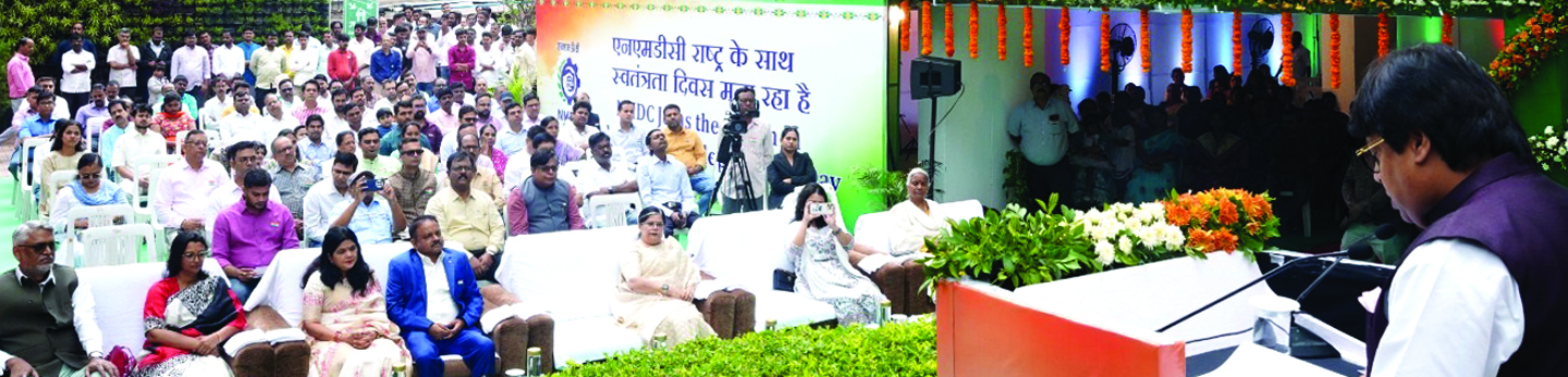 हमारे प्रत्येक निर्णय में राष्ट्रीय विश्वास निहित-मुखर्जी