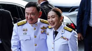 थाईलैंड के पूर्व पीएम थाकसिन के ख़िलाफ़ शाही अपमान और राजद्रोह का मामला ख़ारिज़