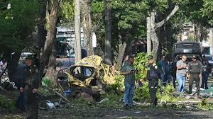 कोलंबिया में कार बम विस्फोट, हेलीकॉप्टर हमले में 17 लोगों की मौत