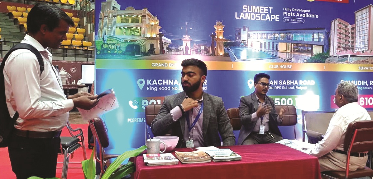 हर बिल्डर के प्रोजेक्टों को किया गया पसंद, स्टॉलों में दिखी भीड़