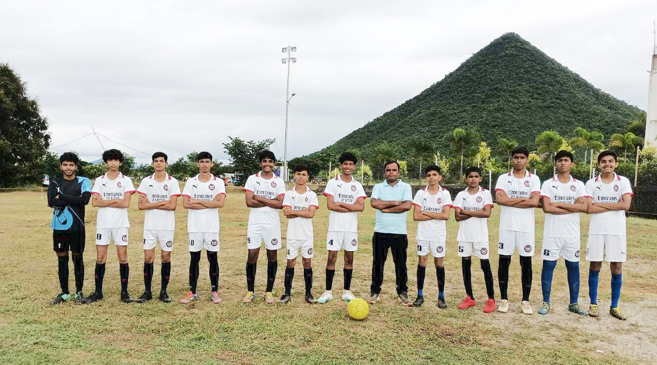 वेडनर स्कूल के खिलाडिय़ों ने सीबीएसई क्लस्टर खेल में भाग लिया