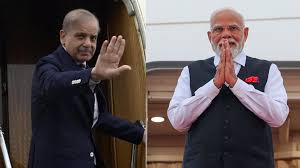 एससीओ समिट: पीएम मोदी और पाकिस्तानी प्रधानमंत्री शहबाज़ शरीफ़ भी पहुँचे चीन एससीओ समिट: पीएम मोदी और पाकिस्तानी प्रधानमंत्री शहबाज़ शरीफ़ भी पहुँचे चीन