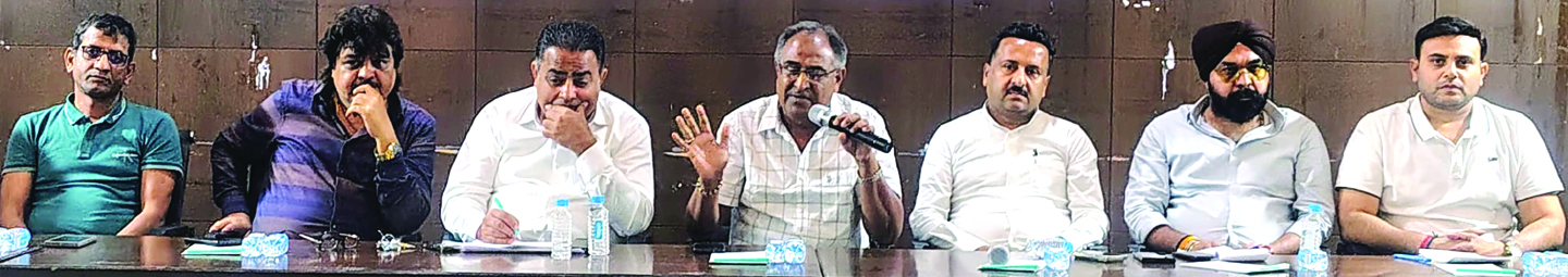 चेंबर के आगामी कार्यों और उद्देश्यों पर चर्चा चेंबर के आगामी कार्यों और उद्देश्यों पर चर्चा