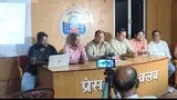 सीएम, जायसवाल, चौधरी को 160 ज्ञापन देने के बाद भी मांगे पूरी नहीं - एनएचएम कर्मी सीएम, जायसवाल, चौधरी को 160 ज्ञापन देने के बाद भी मांगे पूरी नहीं - एनएचएम कर्मी