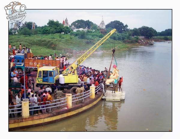 रायपुर का गणेश विसर्जन: परंपरा, परिवर्तन और पर्यावरण की कहानी.....