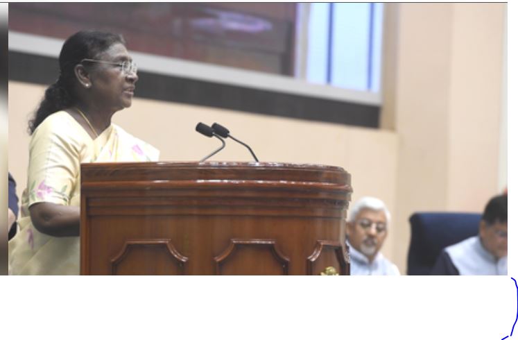'राष्ट्र प्रथम' की भावना से भारत की अर्थव्यवस्था को निरंतर मजबूत बनाने के लिए कार्य करें : राष्ट्रपति मुर्मू 