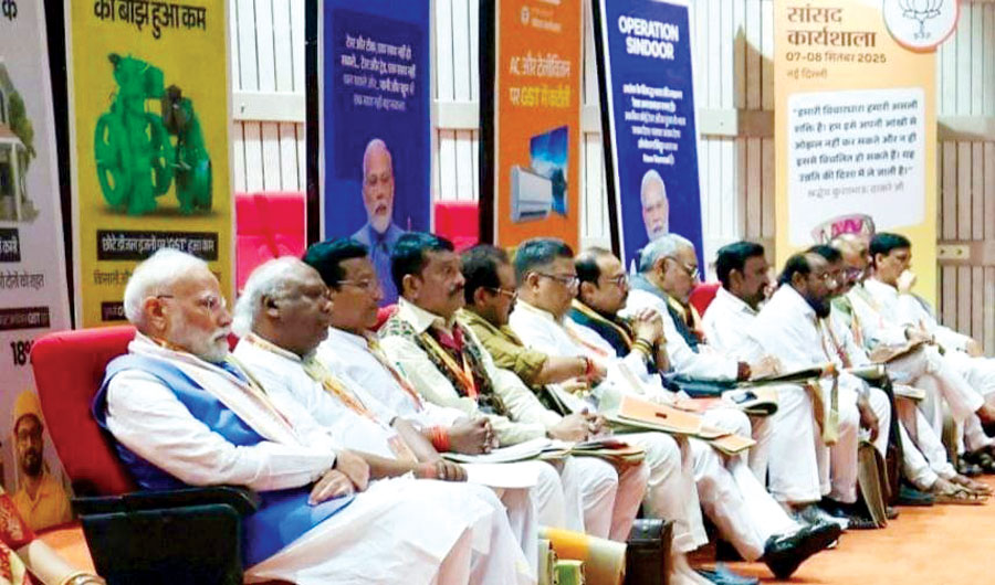 राजपथ-जनपथ : चिंतामणि महराज गदगद राजपथ-जनपथ : चिंतामणि महराज गदगद