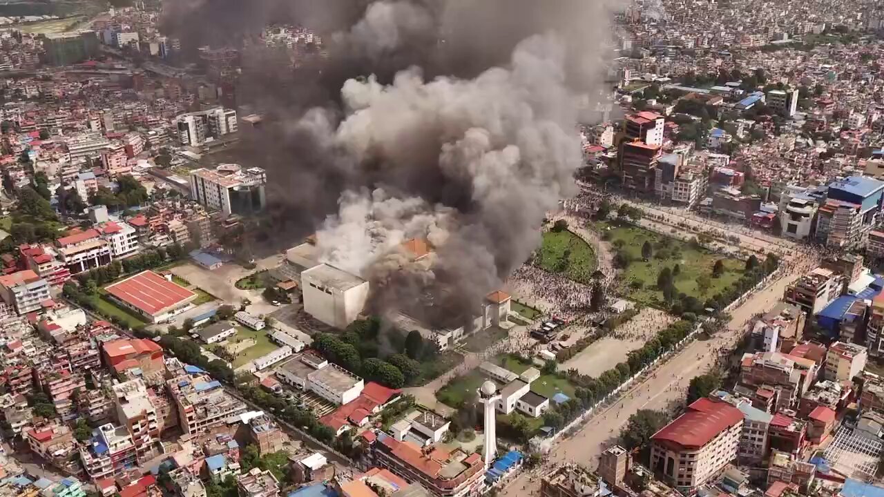नेपाल में ऐतिहासिक उग्र प्रदर्शन, इतिहास, वर्तमान, और भविष्य... नेपाल में ऐतिहासिक उग्र प्रदर्शन, इतिहास, वर्तमान, और भविष्य...