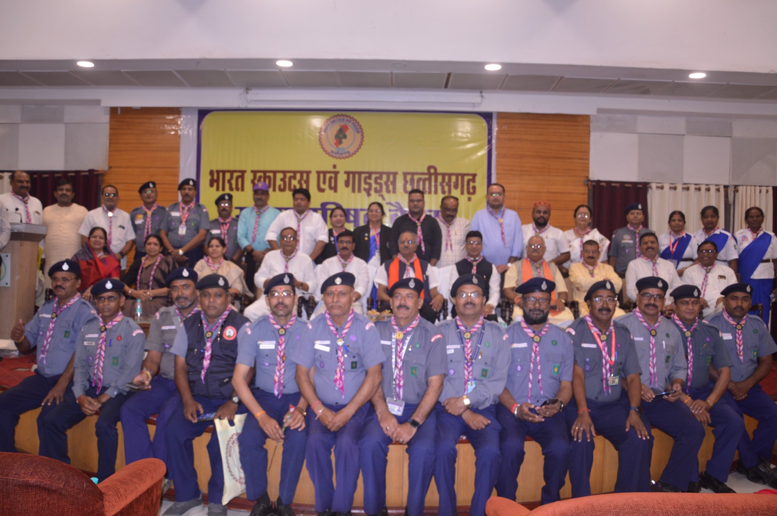 बृजमोहन ने अंतरराष्ट्रीय एवं राष्ट्रीय जंबूरी की तैयारियों के निर्देश दिए बृजमोहन ने अंतरराष्ट्रीय एवं राष्ट्रीय जंबूरी की तैयारियों के निर्देश दिए