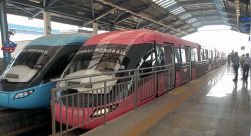 मुंबई में मोनोरेल सेवा अस्थायी रूप से बंद, यात्रियों ने नाराजगी जताई 