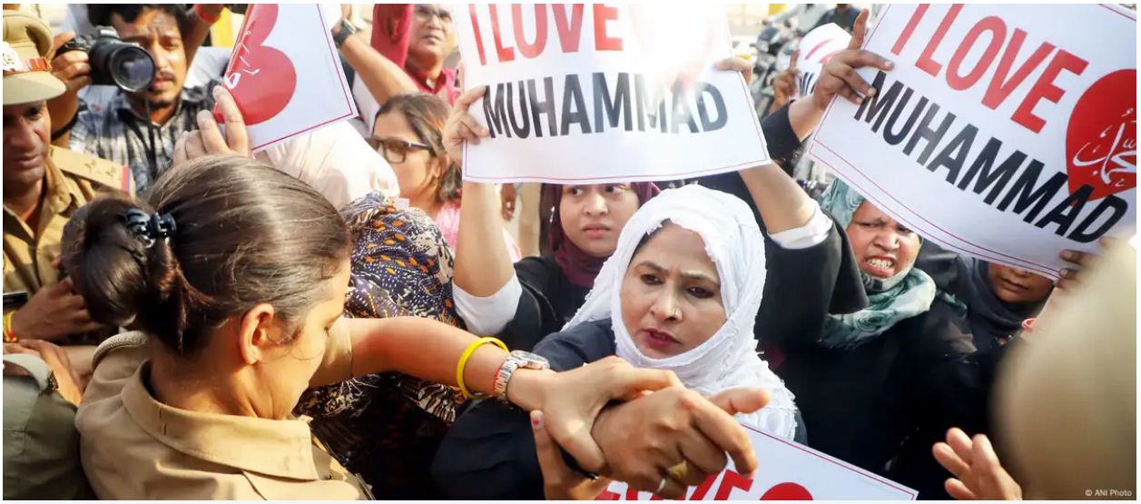 ‘आई लव मोहम्मद’ पर क्यों हो रहे हैं प्रदर्शन?